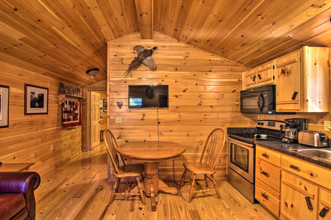 Pet-Friendly Cabin With Fire Pit And River Access! Parsons Exterior foto